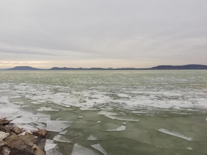 Boathouse Balatonlelle With Sauna Екстериор снимка