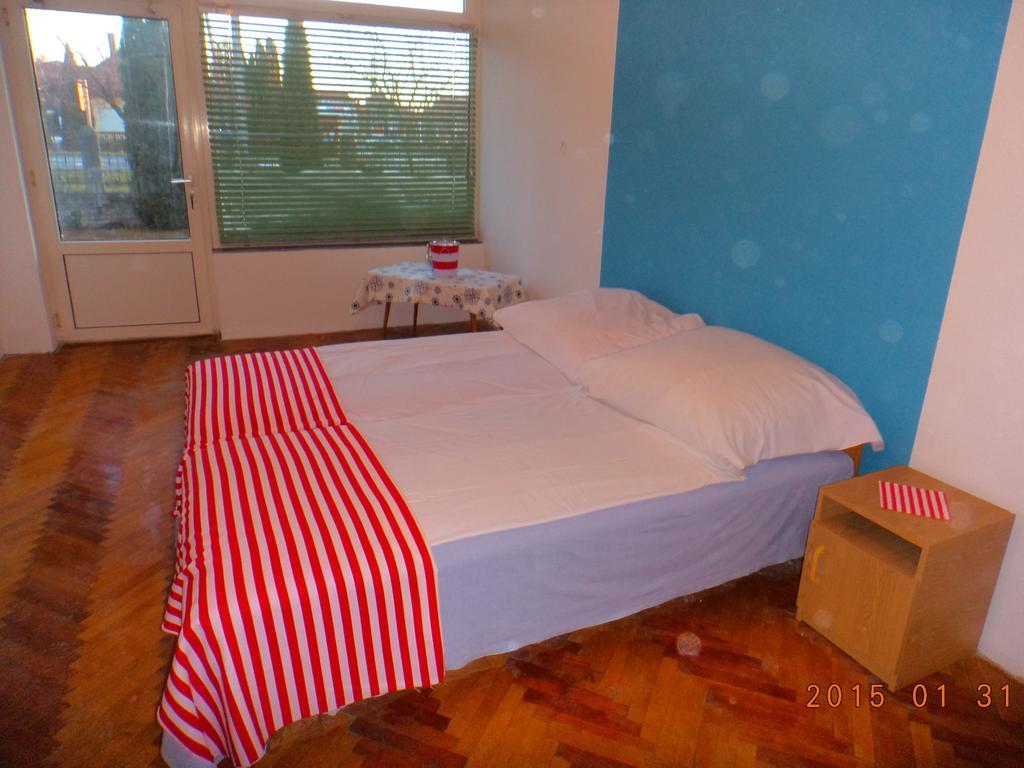 Boathouse Balatonlelle With Sauna Стая снимка